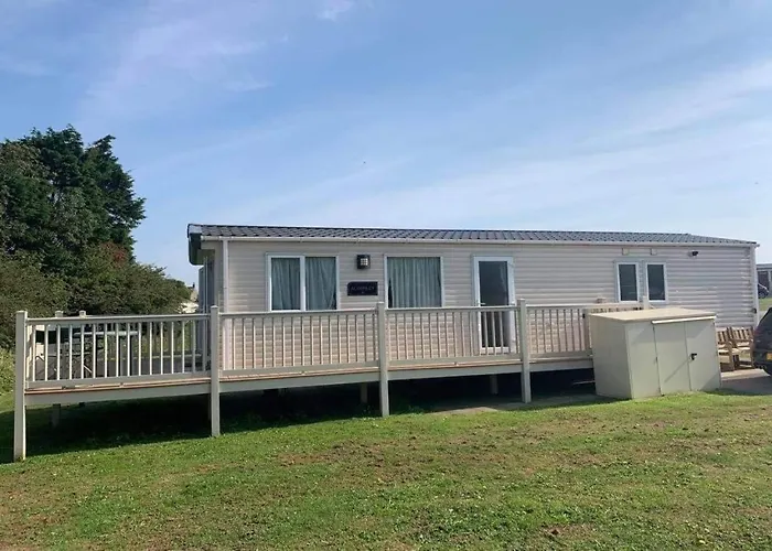 M58 2 Bedroom, 6 Berth Caravan Kingston upon Hull