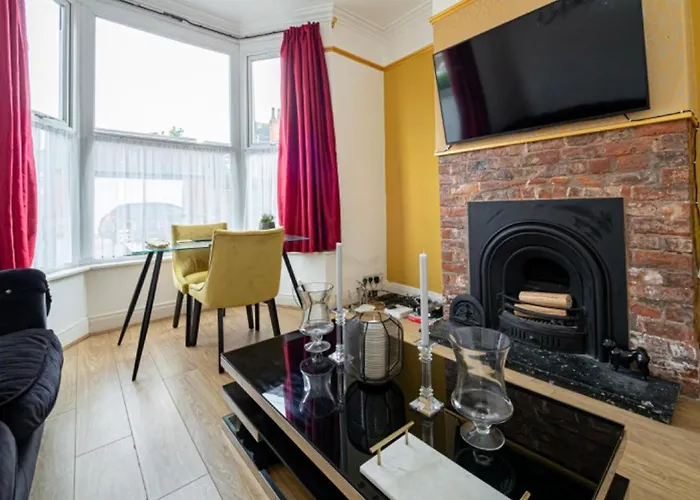 Stunning Victorian House Apartment Kingston upon Hull