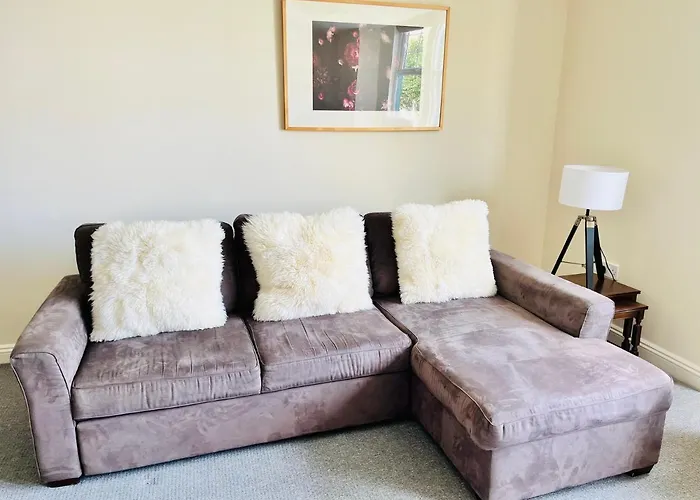 Ilkley Apartment With Parking