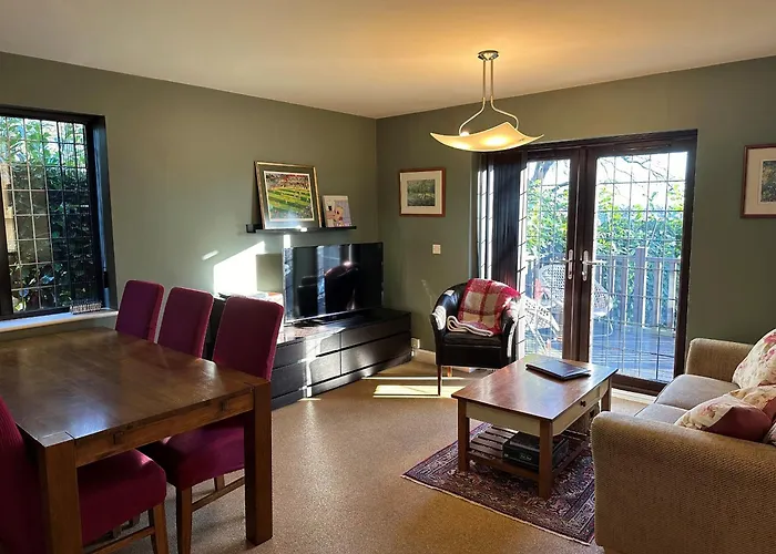 Private Beechcroft Corner House Villa Sheffield