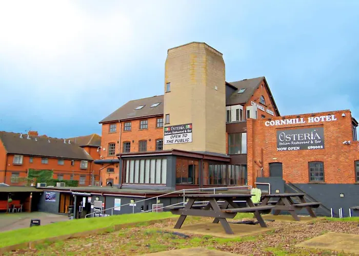Kingston upon Hull hotels near Ferens Art Gallery