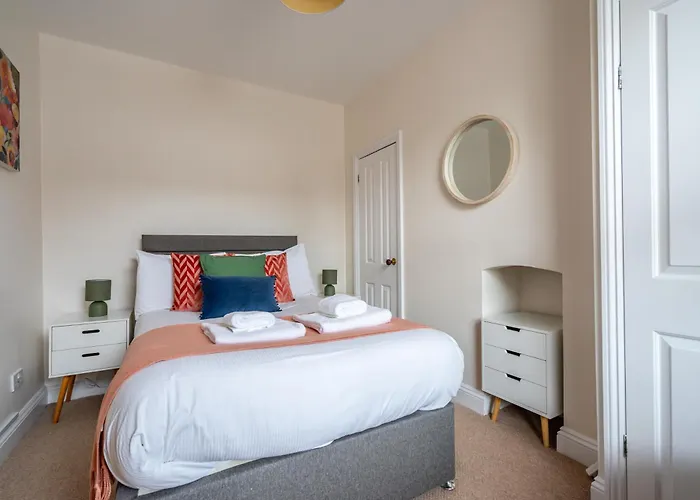 Pet friendly Buckingham Townhouse Villa York