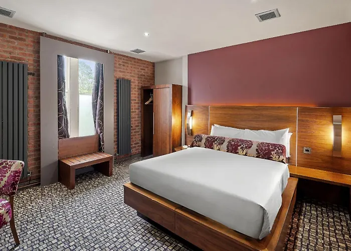 Sheffield hotels near Sheffield University