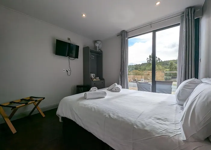 Casa Brighouse Bed & Breakfast
