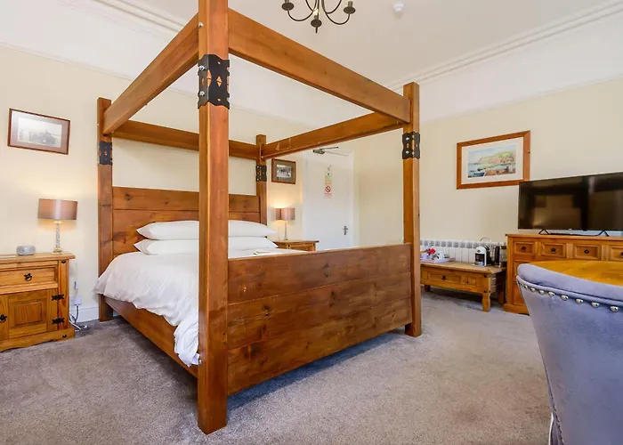 Hillcrest Whitby Bed & Breakfast