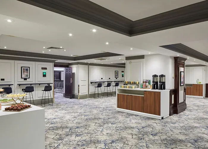 Leeds (West Yorkshire) Hotels With Pool