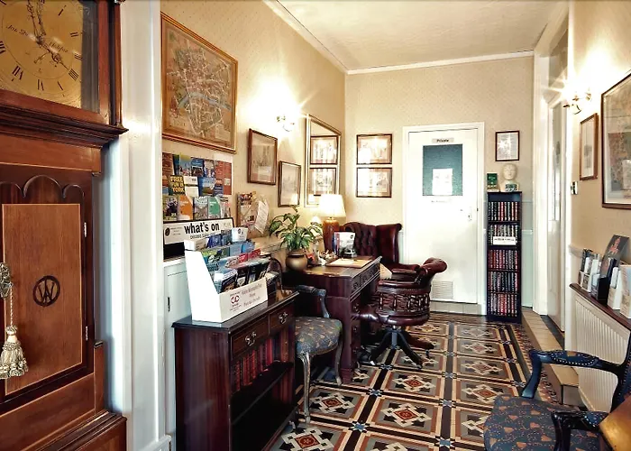 The Farthings Bed & Breakfast York - 4 star Hotel