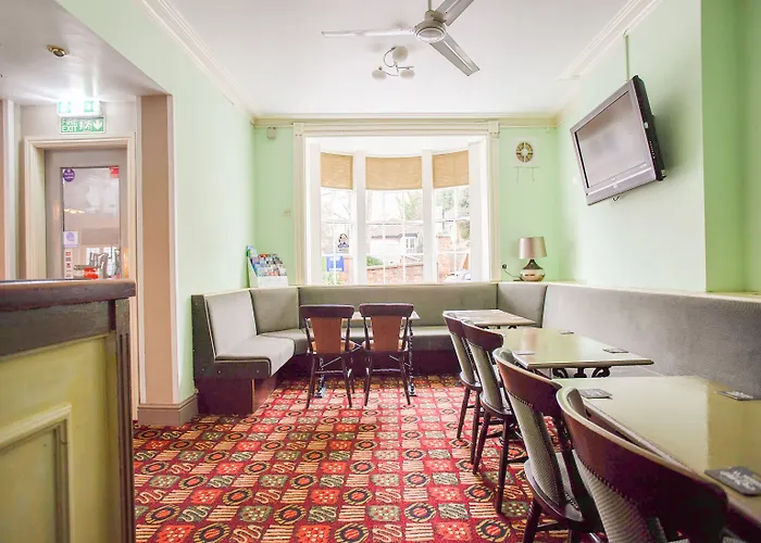 Oyo The White Horse, Ripon North Yorkshire Hotel