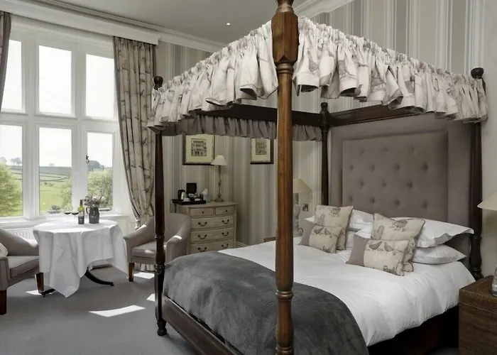 Falcon Manor Hotel Settle
