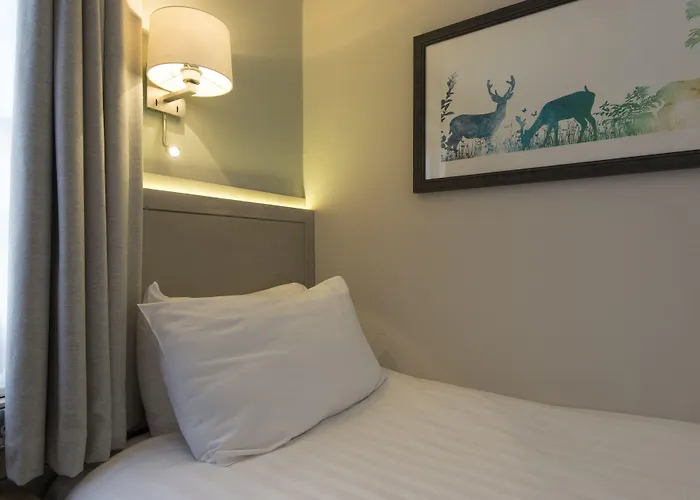 Green Dragon, Welton By Marston'S Inns South Cave