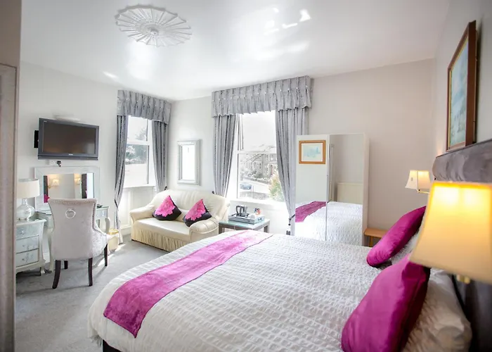 Ilkley hotels near Twelve Apostles of Ilkley Moor