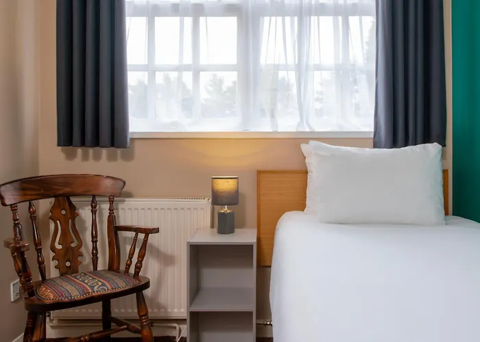Kingston upon Hull hotels near Sutton Park Golf Club