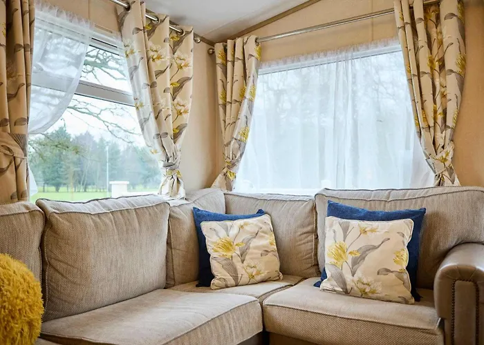 The Major Oak Lodge With Hot Tub York