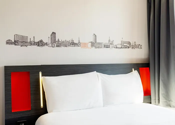 Sheffield hotels near Endcliffe Park