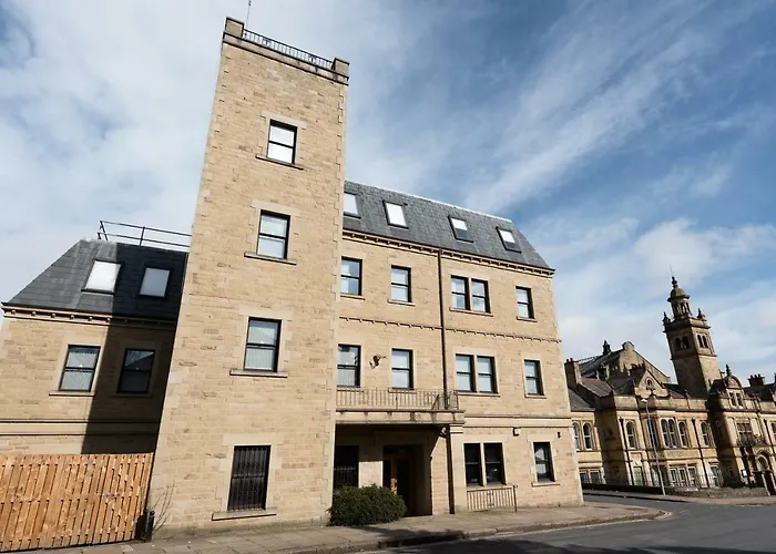 Halifax House, Studio Apartment 213