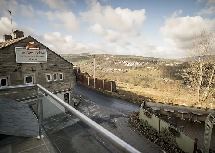 Halifax hotels near Wainhouse Tower