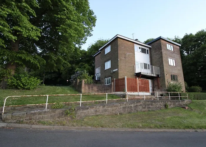Private Green Hill Apartment Sheffield